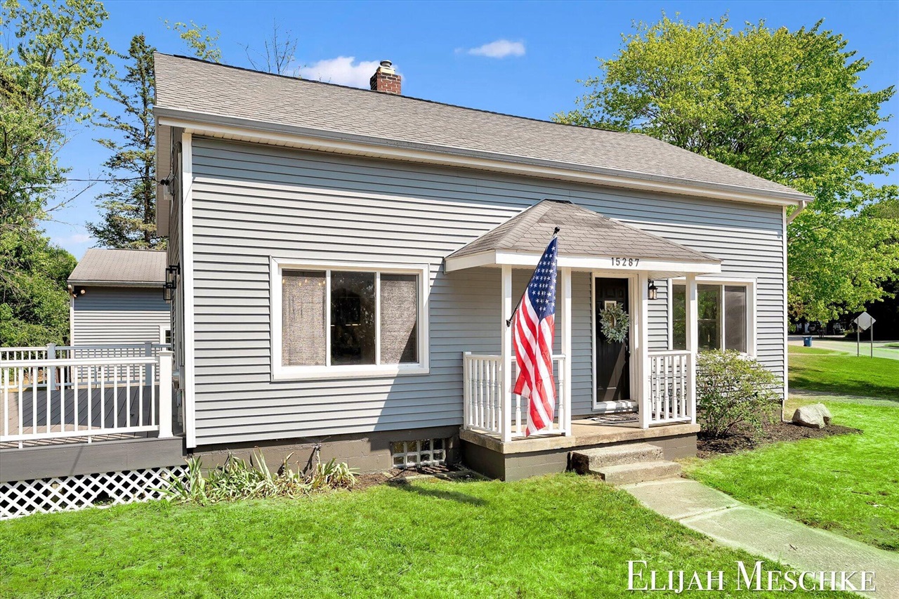 3rd image of 15287 Krueger St, Spring Lake, MI 49456 | MLS# 70549597