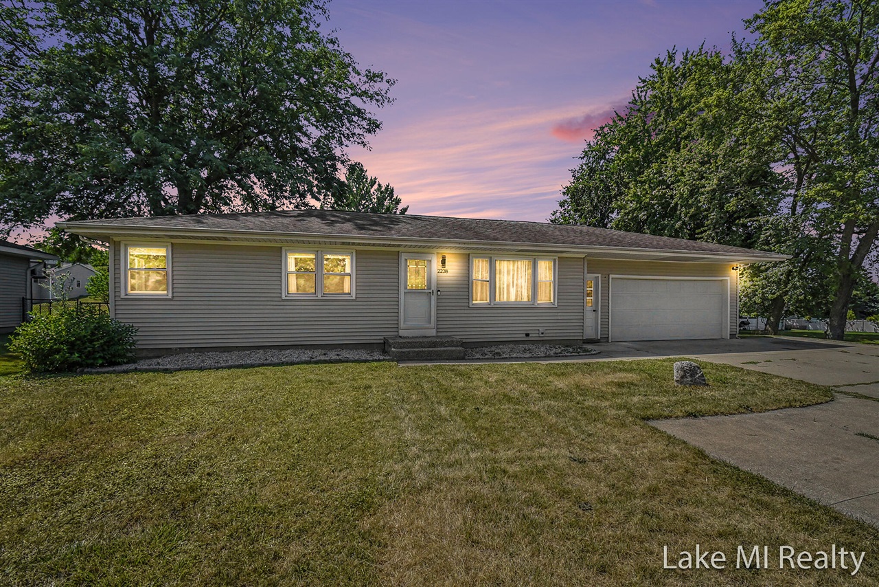 3rd image of 2238 52Nd St, Wyoming, MI 49519 | MLS# 70549609