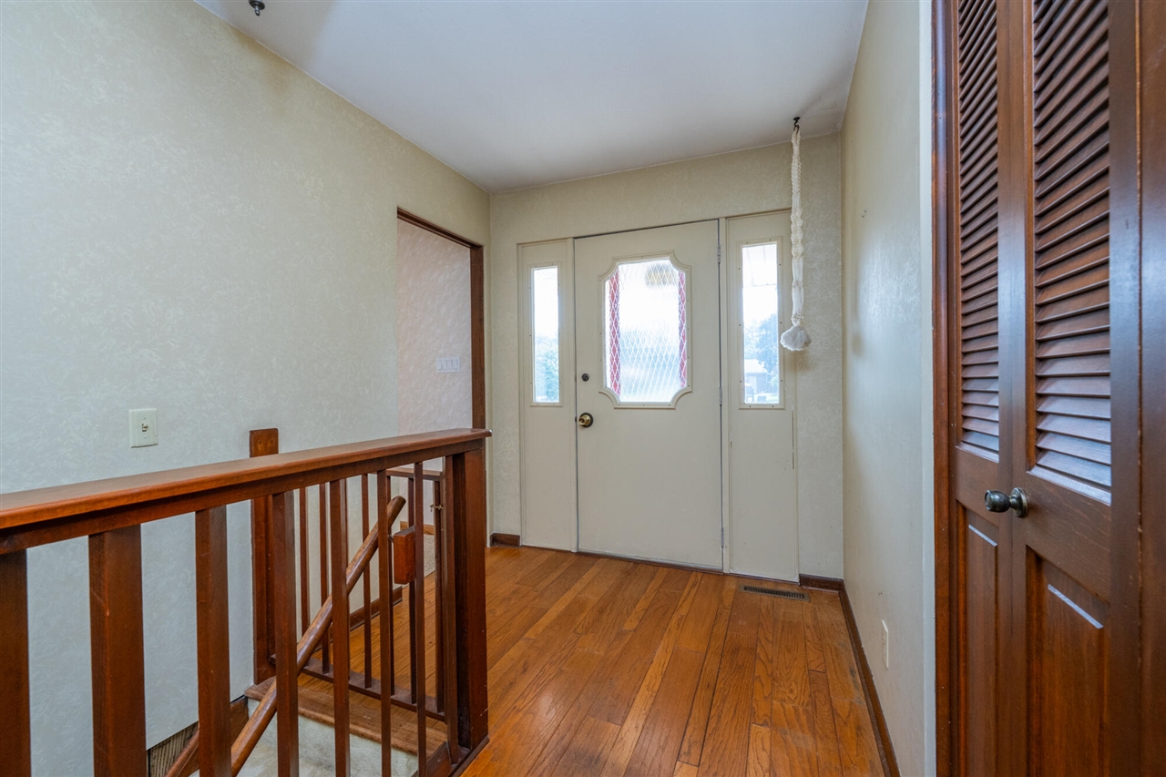 4th image of 4334 Laurel Dr, Saint Joseph, MI 49085 | MLS# 70549612
