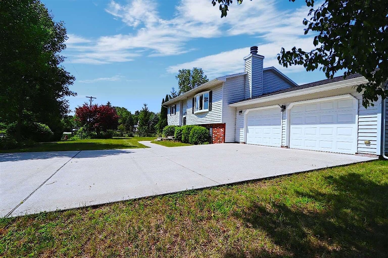 1st image of 146 6th St, Oscoda, MI 48750 | MLS# 70549615