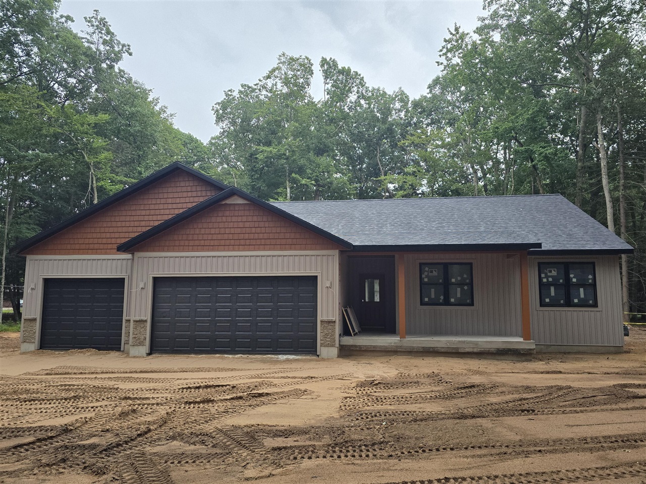 1st image of 918 Scenic Dr, Muskegon, MI 49445 | MLS# 70549616