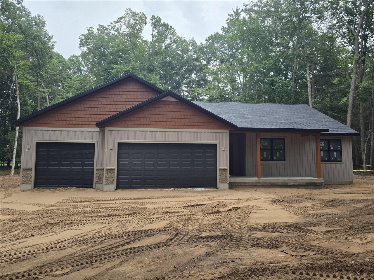 4th image of 918 Scenic Dr, Muskegon, MI 49445 | MLS# 70549616