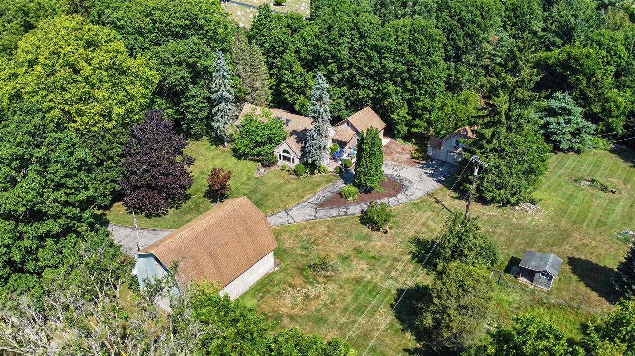 2nd image of 3988 Beeman Rd, Williamston, MI 48895 | MLS# 70549645