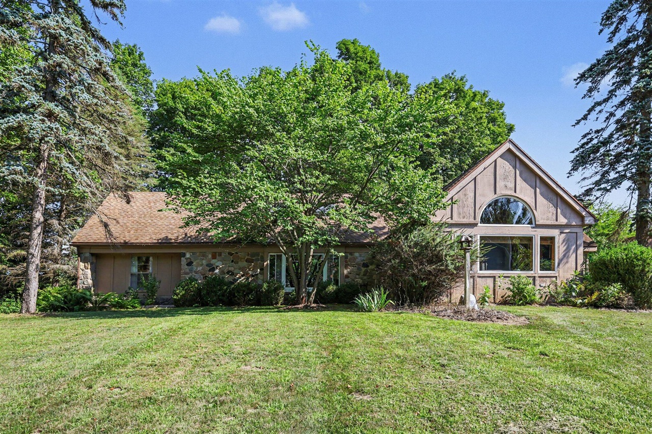 3rd image of 3988 Beeman Rd, Williamston, MI 48895 | MLS# 70549645