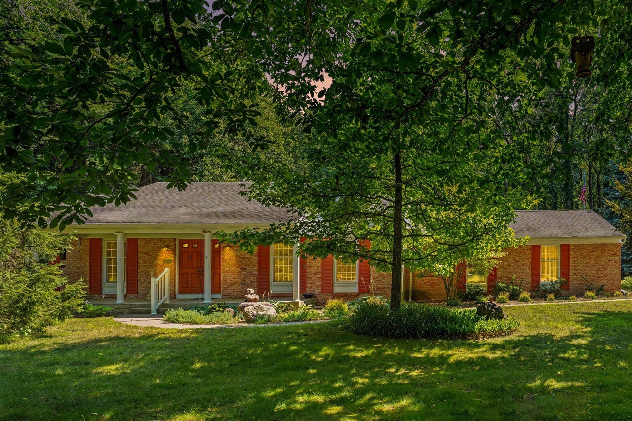 2nd image of 22727 Sunset Dr, Kalamazoo, MI 49009 | MLS# 70549664