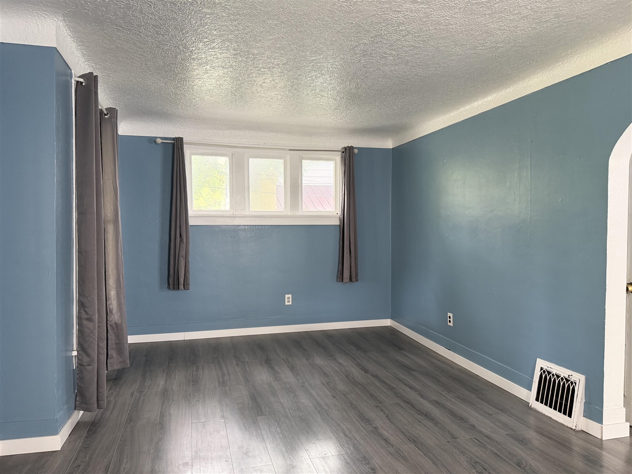 5th image of 120 Bent Oak Ave, Adrian, MI 49221 | MLS# 70549679