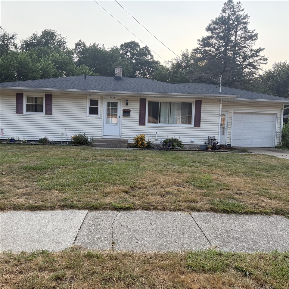 2nd image of 3425 Perry Ave, Wyoming, MI 49519 | MLS# 70549689