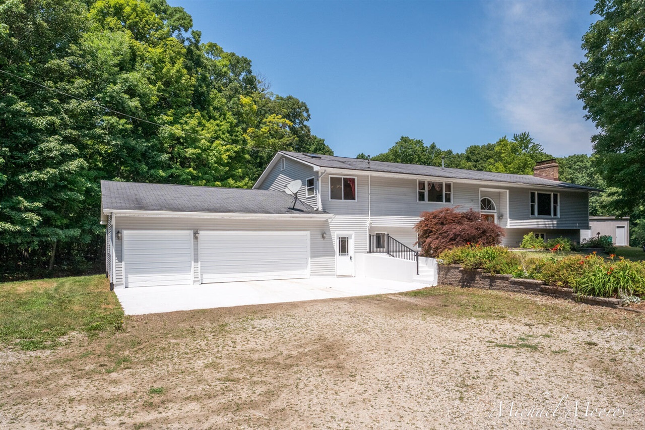 1st image of 7011 E 128th St, Sand Lake, MI 49343 | MLS# 70549705
