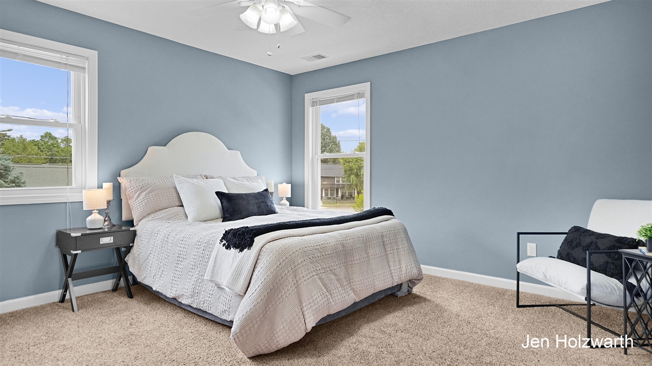 image of 122 E Kent St, Grand Ledge, MI 48837 | MLS# 70549711