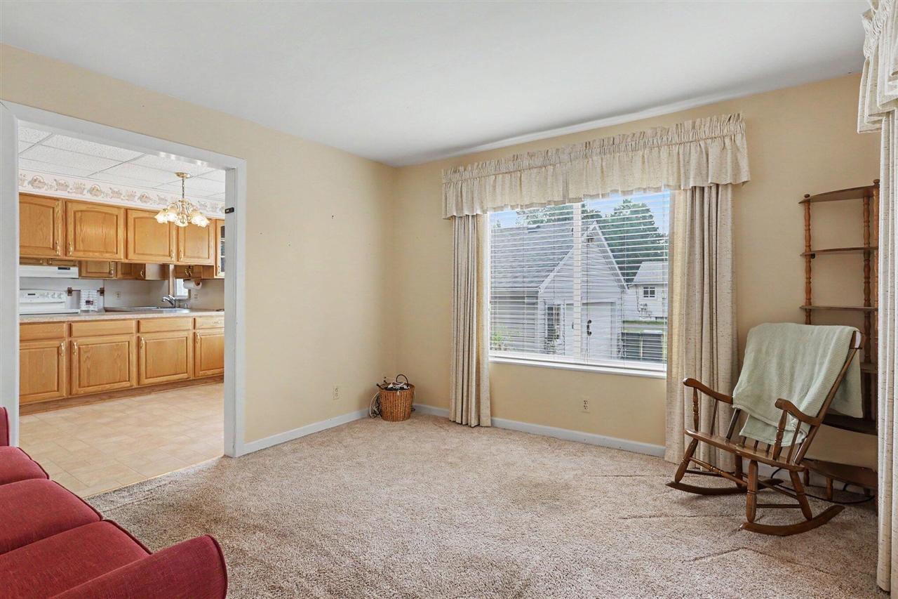 5th image of 2901 Hartline Dr, Rochester Hills, MI 48309 | MLS# 70549727
