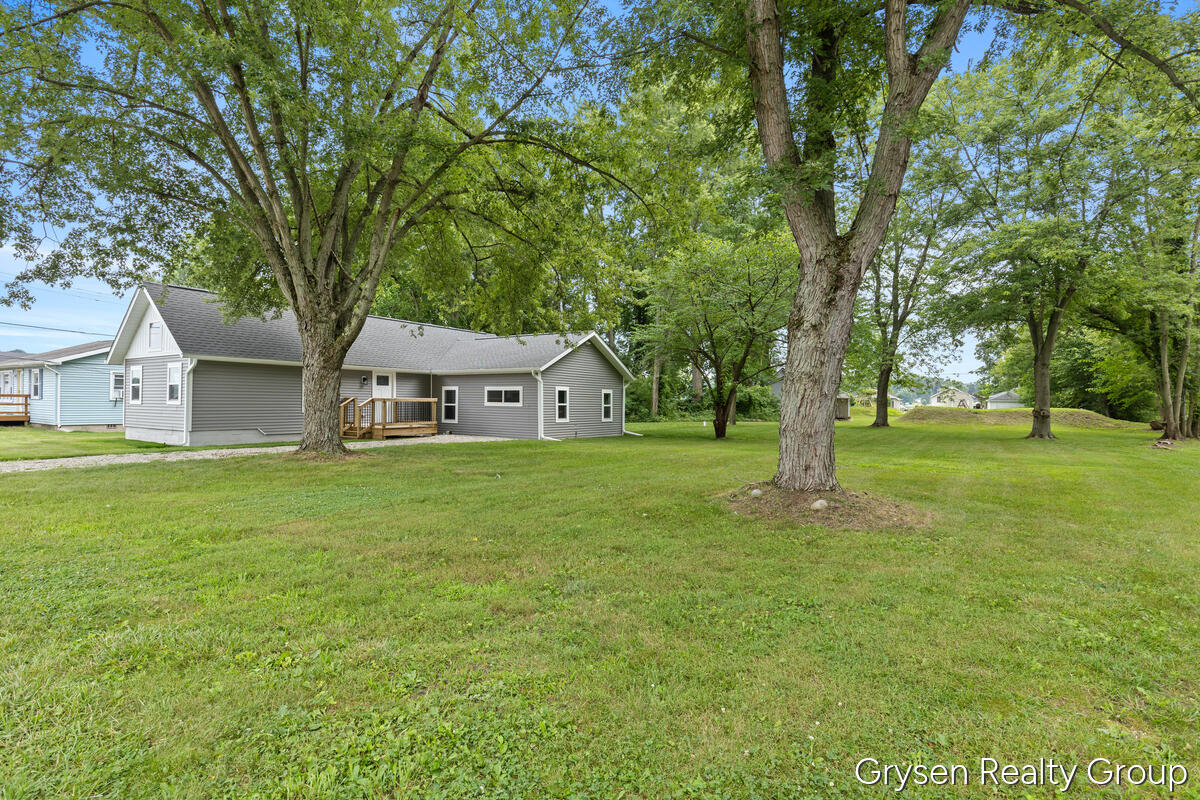 5th image of 24249 Draper Dr, Sturgis, MI 49091 | MLS# 70549755