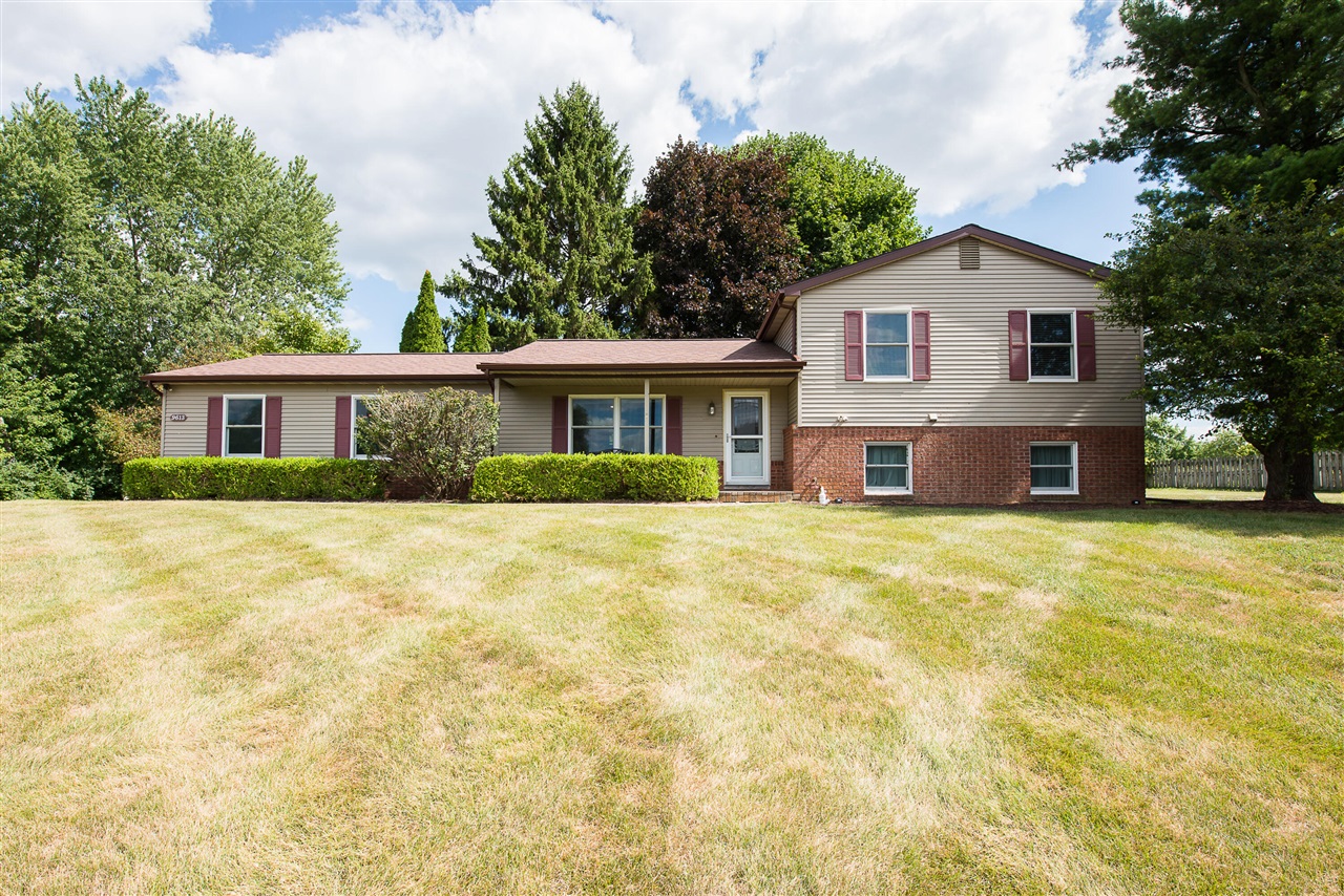 1st image of 9613 Horseshoe Bnd, Dexter, MI 48130 | MLS# 70549787