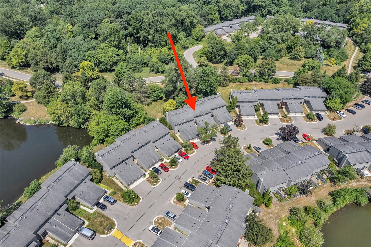 2nd image of 753 Peninsula Ct #305, Ann Arbor, MI 48105 | MLS# 70549795