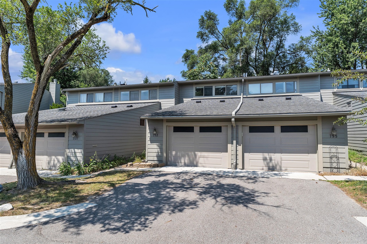 4th image of 753 Peninsula Ct #305, Ann Arbor, MI 48105 | MLS# 70549795