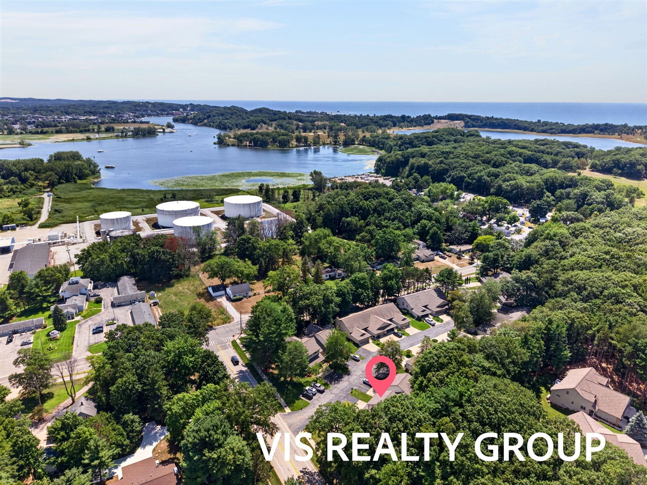 4th image of 17879 Hidden Dunes Ln #E, Spring Lake, MI 49456 | MLS# 70549803