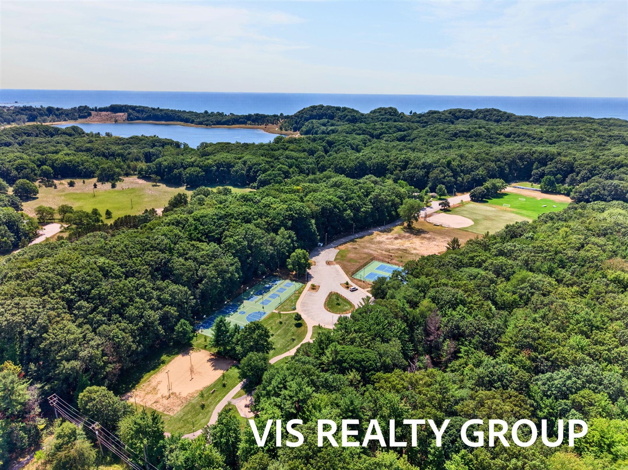5th image of 17879 Hidden Dunes Ln #E, Spring Lake, MI 49456 | MLS# 70549803