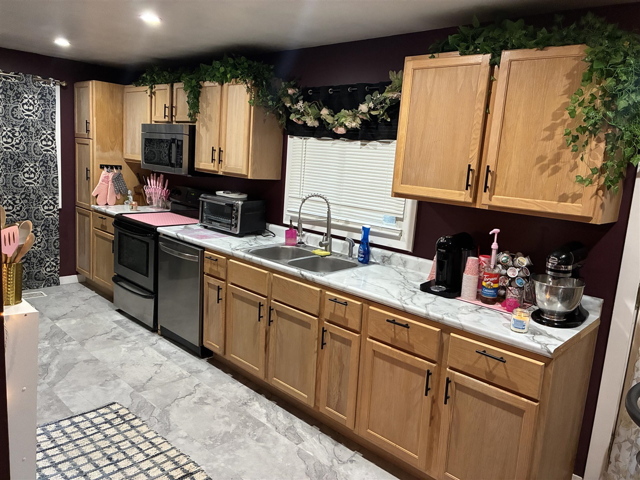 2nd image of 2214 Kenilworth Ave, Kalamazoo, MI 49048 | MLS# 70549813