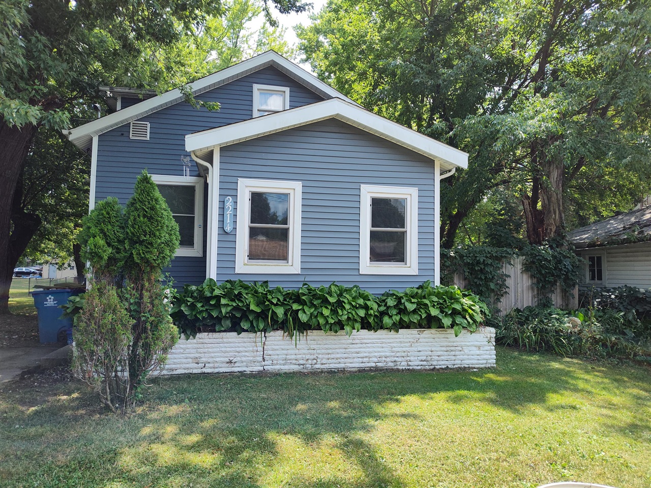 50th image of 2214 Kenilworth Ave, Kalamazoo, MI 49048 | MLS# 70549813