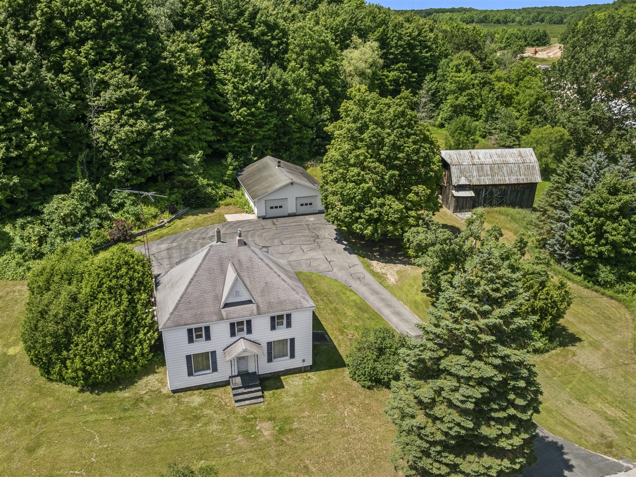 2nd image of 18258 Pleasanton Hwy, Bear Lake, MI 49614 | MLS# 70549817