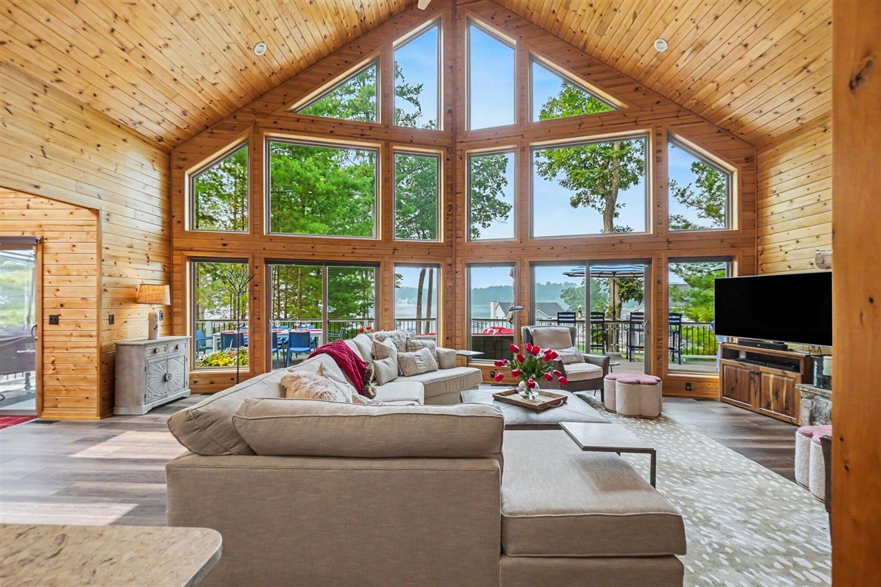 2nd image of 7765 Bayview Shore Dr, Baldwin, MI 49304 | MLS# 70549869