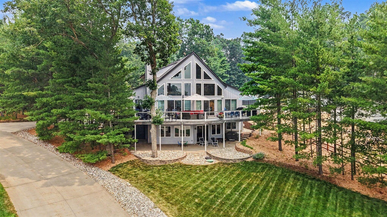 3rd image of 7765 Bayview Shore Dr, Baldwin, MI 49304 | MLS# 70549869