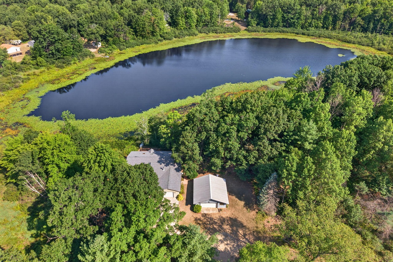 image of 9880 85th Ave, Mecosta, MI 49332 | MLS# 70549903