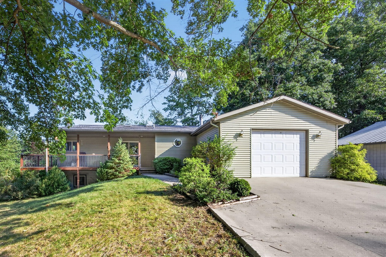 image of 9880 85th Ave, Mecosta, MI 49332 | MLS# 70549903