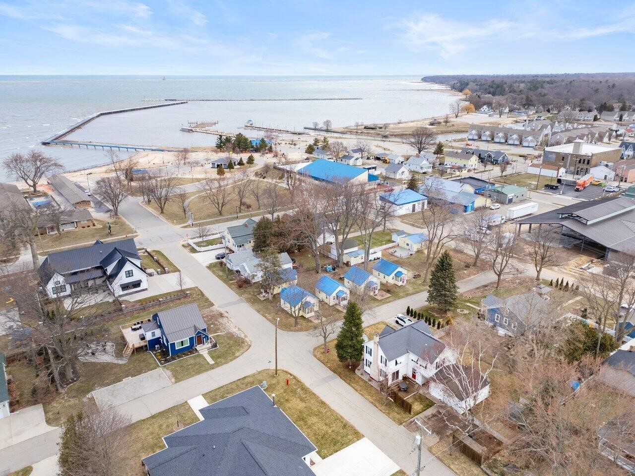 38th image of 119 Union St, Port Austin, MI 48467 | MLS# 70549904