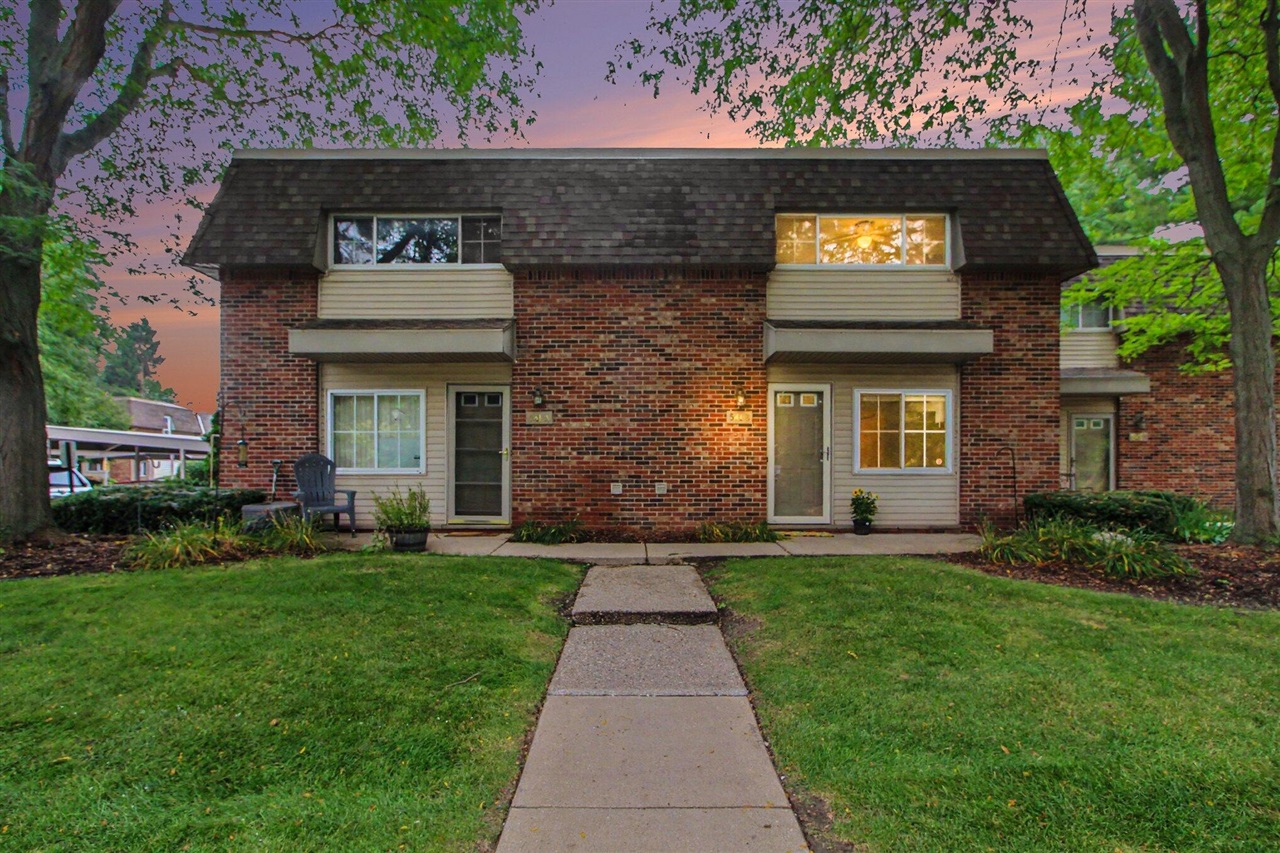 2nd image of 541 Long Shore Dr, Ann Arbor, MI 48105 | MLS# 70549913