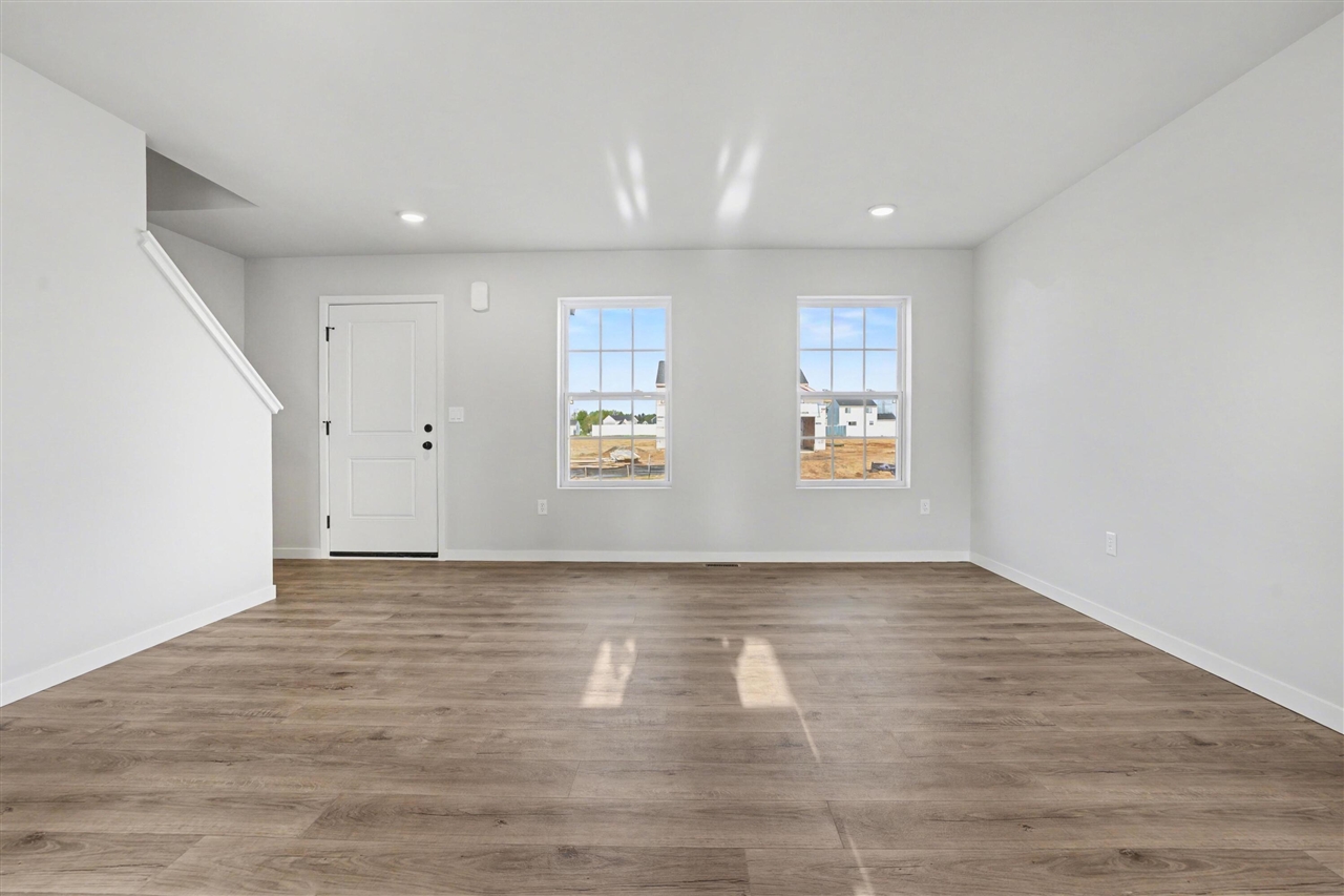 2nd image of 1110 Cedarwood Dr, Greenville, MI 48838 | MLS# 70549915
