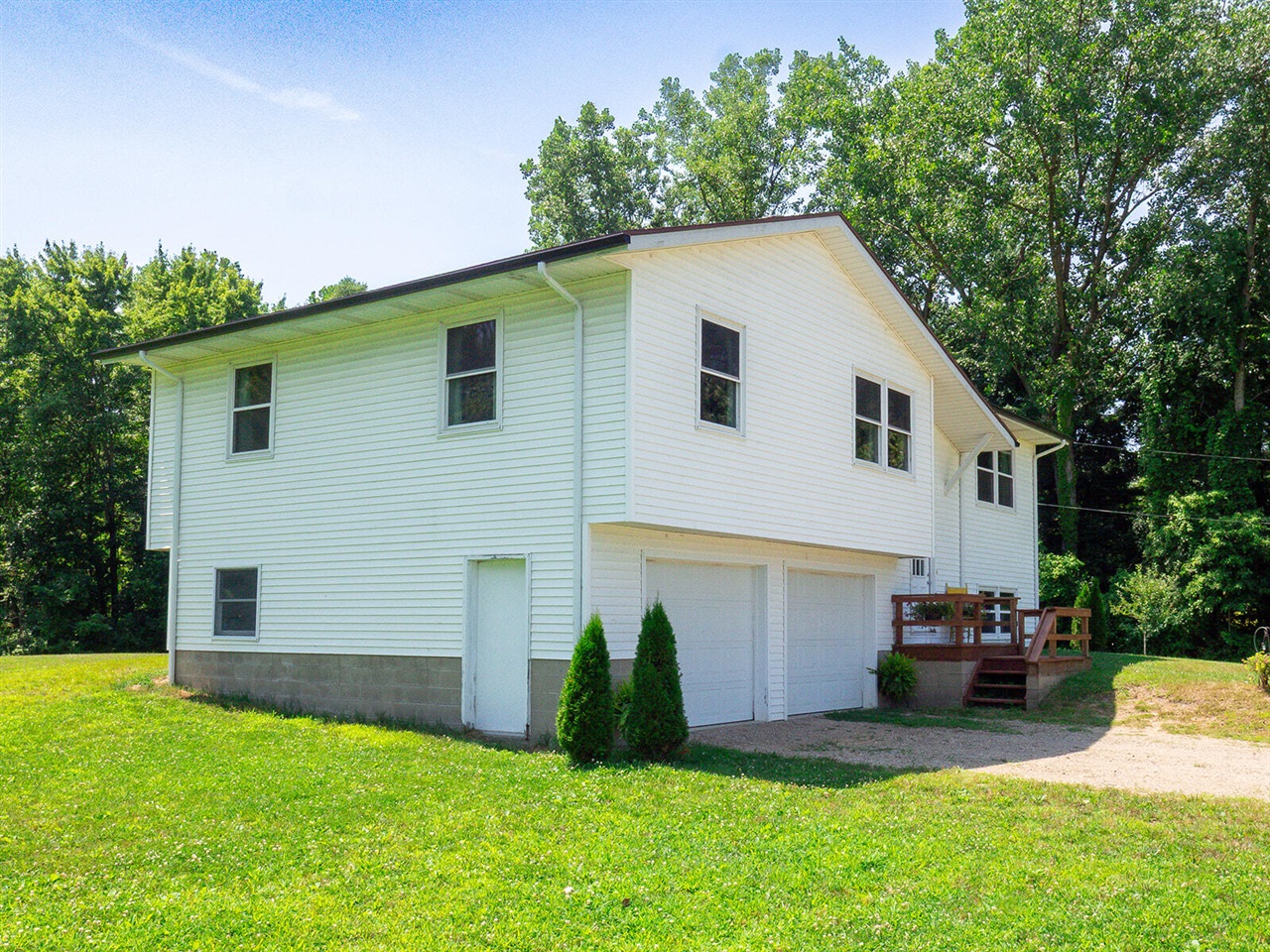 3rd image of 35159 40Th Ave, Paw Paw, MI 49079 | MLS# 70549922