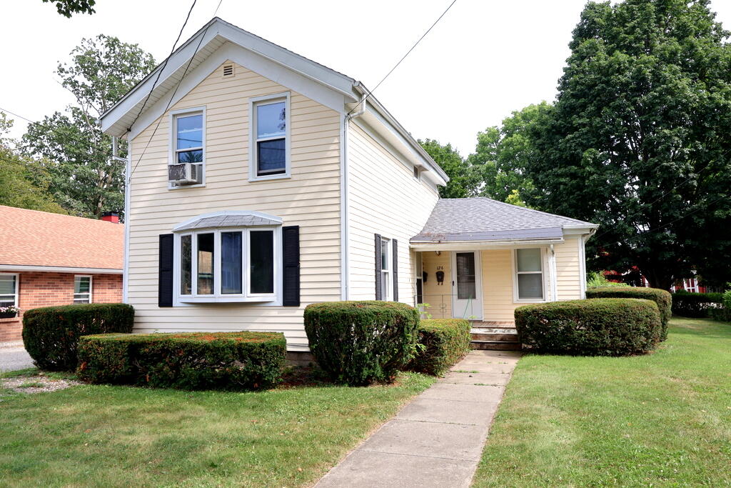 1st image of 176 W Pearl St, Coldwater, MI 49036 | MLS# 70549930