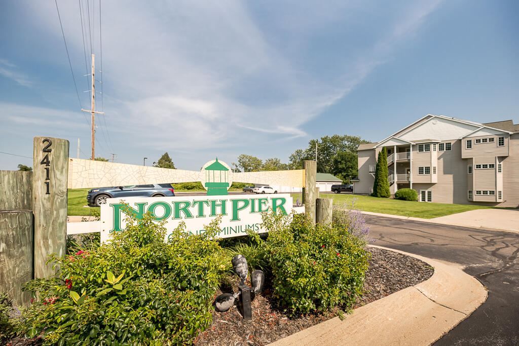 1st image of 2411 Lake Ave #15, Muskegon, MI 49445 | MLS# 70549942