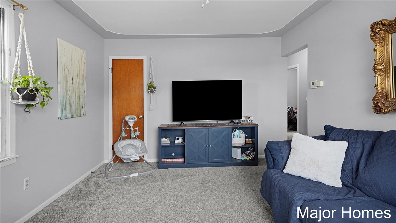 5th image of 3990 Buchanan Ave, Grand Rapids, MI 49548 | MLS# 70549965