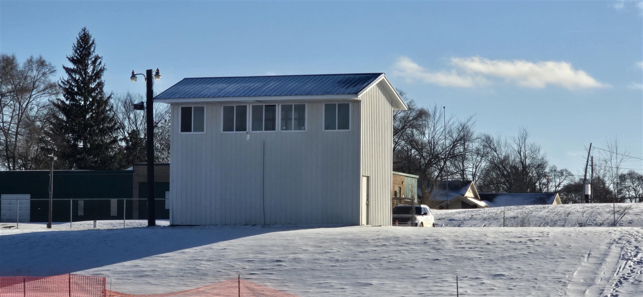 1st image of 500 W Home St, Edmore, MI 48829 | MLS# 70549974