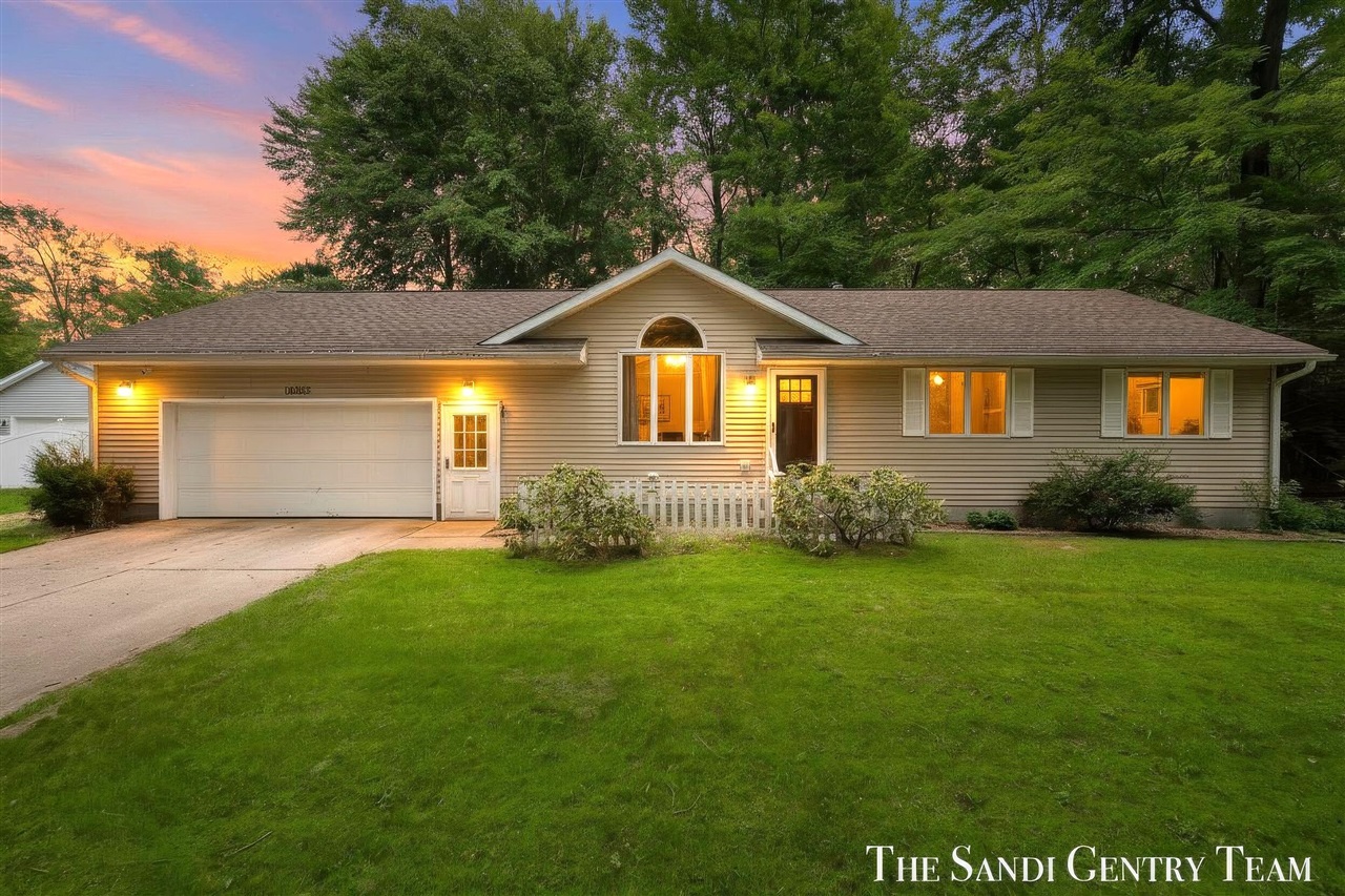1st image of 18362 168th Ave, Spring Lake, MI 49456 | MLS# 70549990