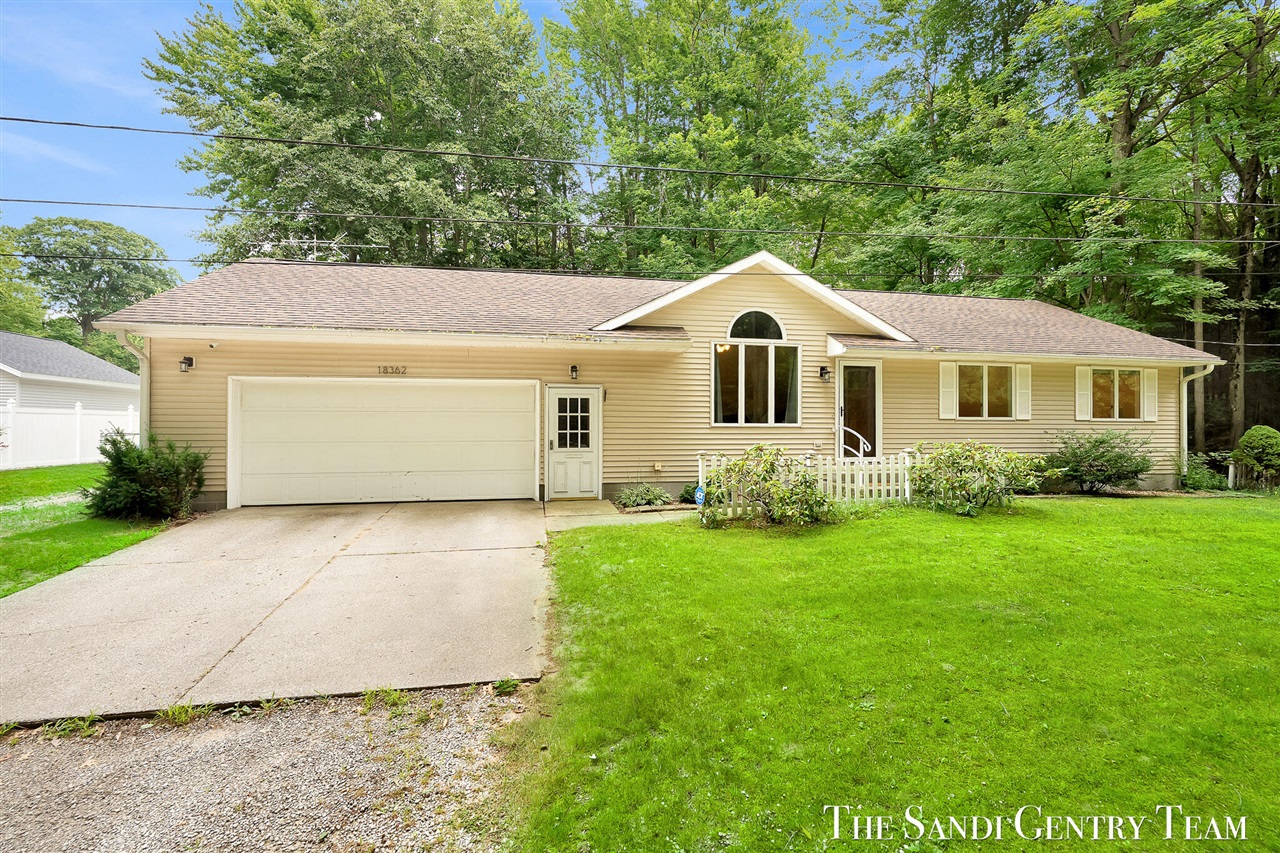 4th image of 18362 168Th Ave, Spring Lake, MI 49456 | MLS# 70549990