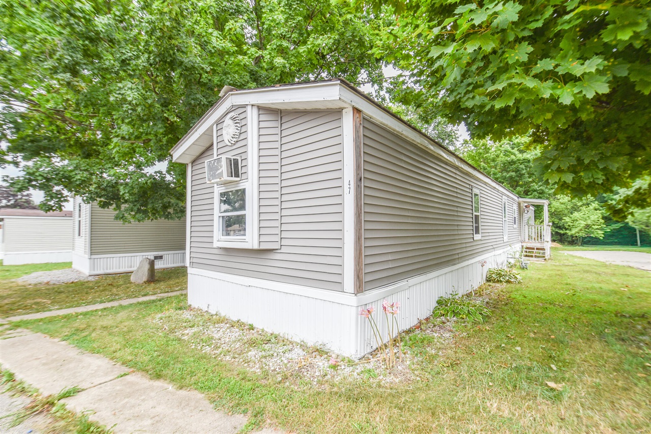 2nd image of 2856 W Carleton Rd #Lot 47, Hillsdale, MI 49242 | MLS# 70549995