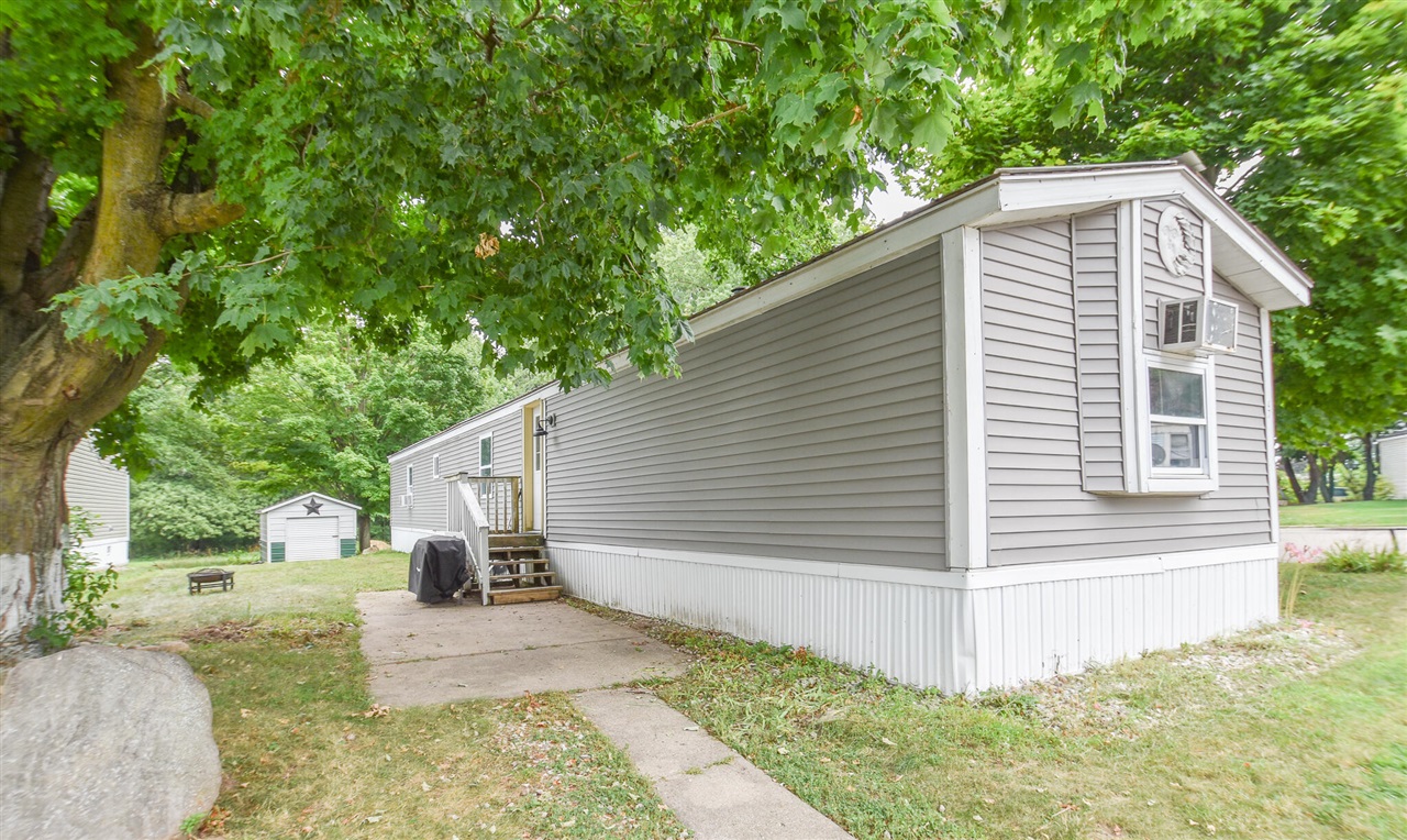 25th image of 2856 W Carleton Rd #Lot 47, Hillsdale, MI 49242 | MLS# 70549995