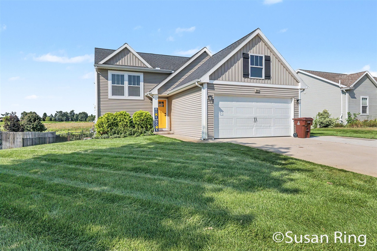 5th image of 282 Vansen Dr, Kent City, MI 49330 | MLS# 70550001