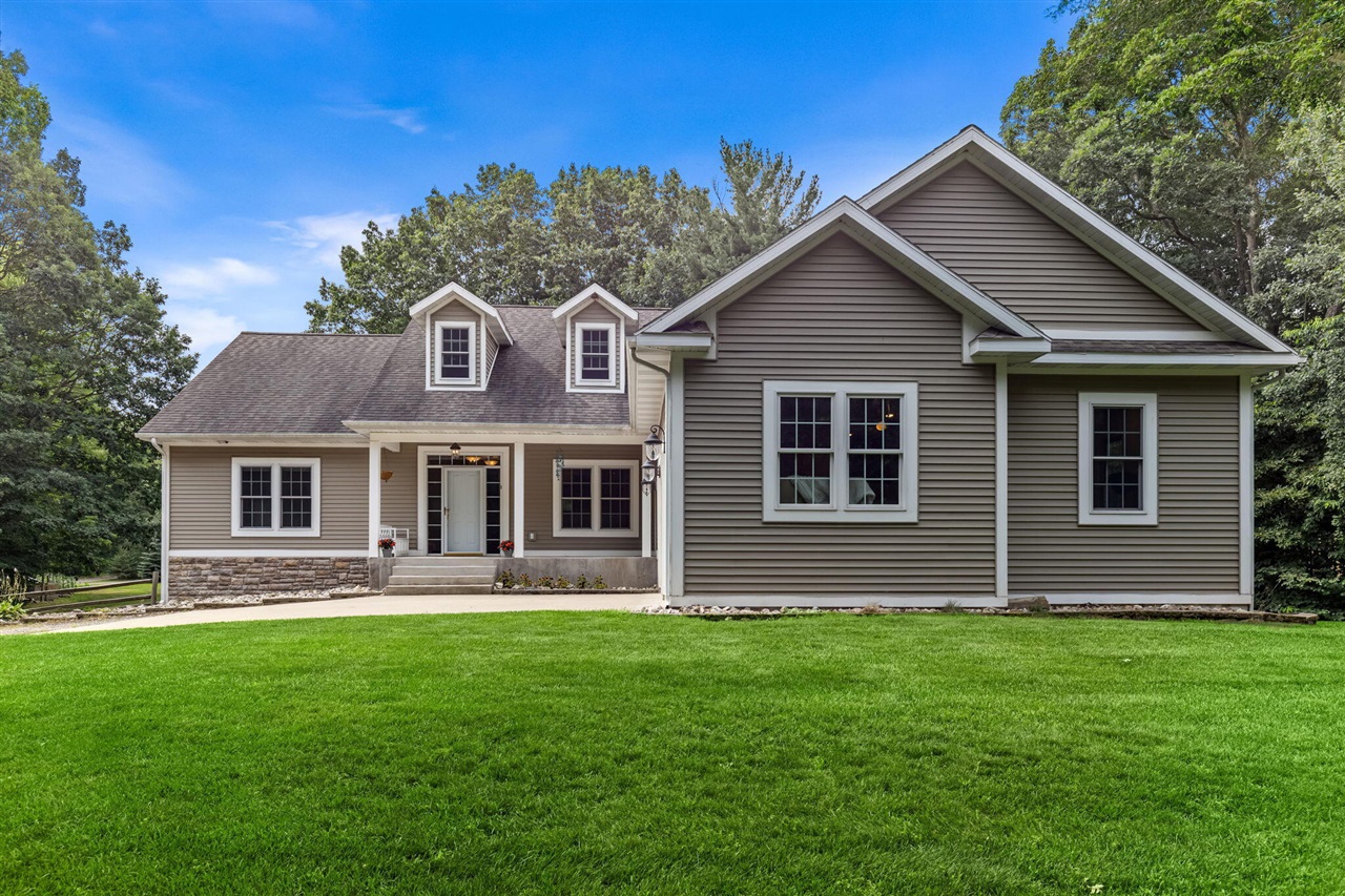 1st image of 11981 Morel Rd, Grand Haven, MI 49417 | MLS# 70550040