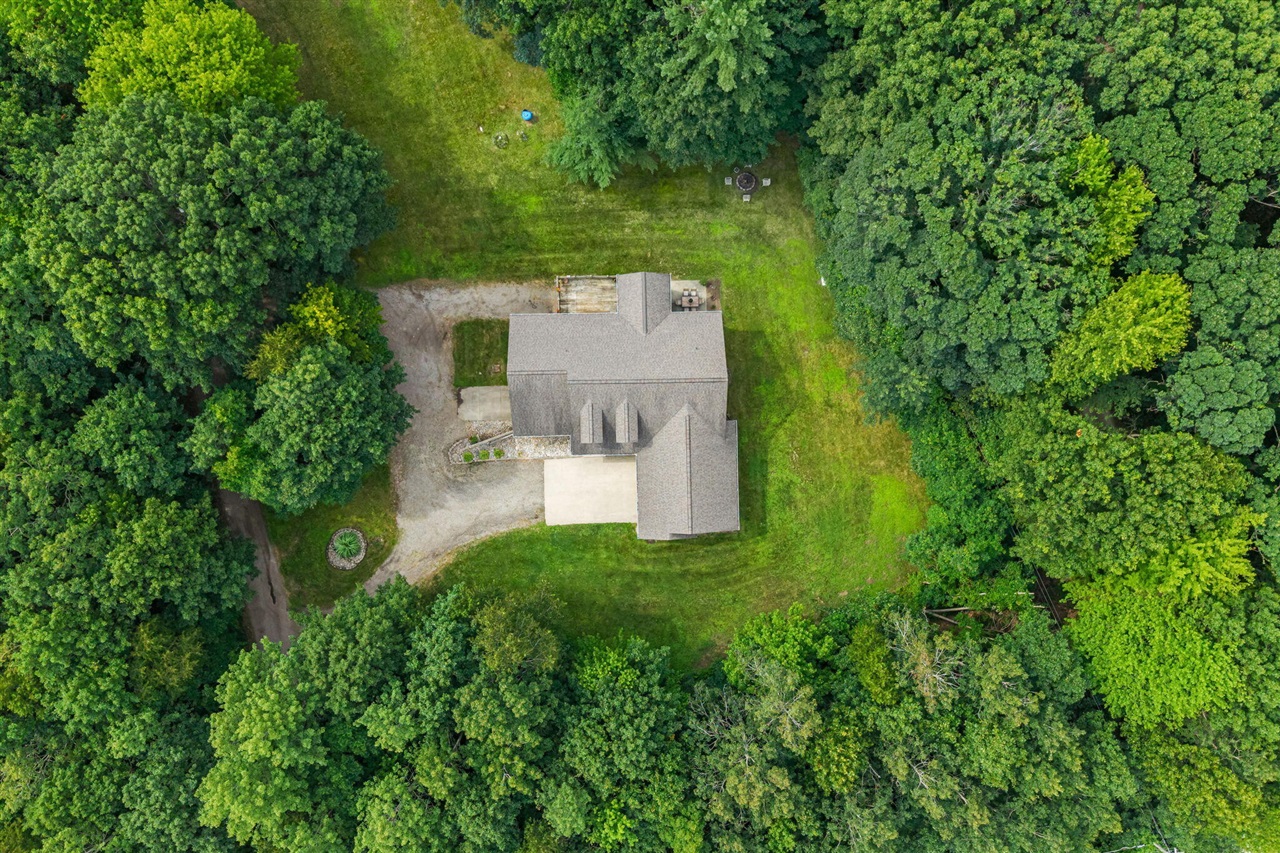 2nd image of 11981 Morel Rd, Grand Haven, MI 49417 | MLS# 70550040