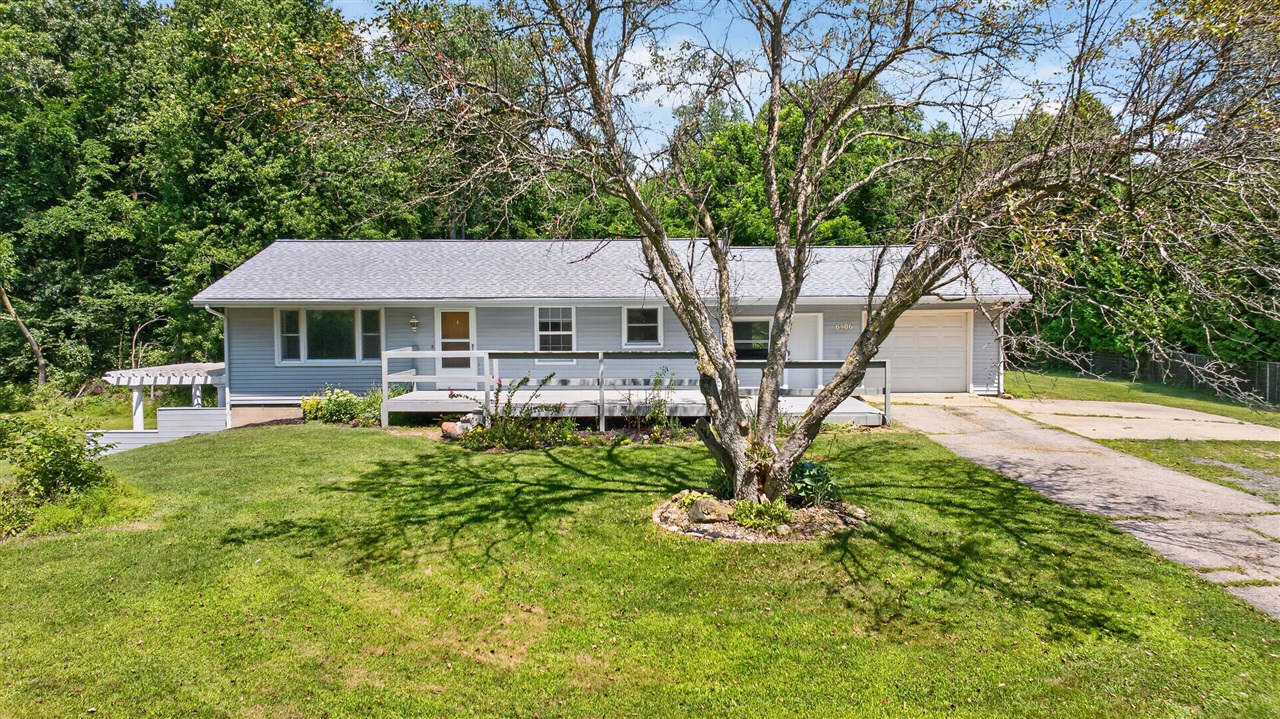 1st image of 6500 Mccain Rd, Spring Arbor, MI 49283 | MLS# 70550041
