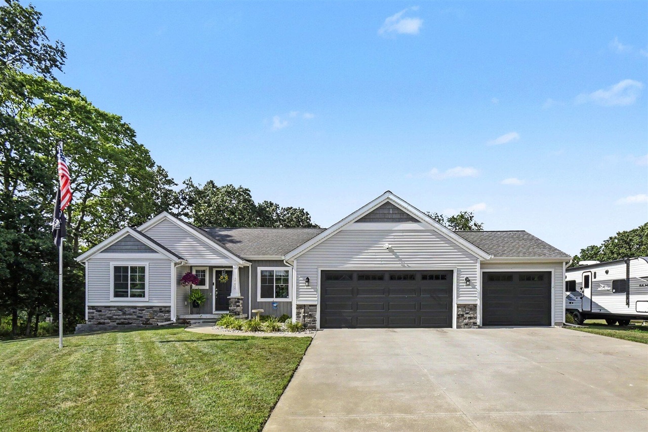 image of 2759 Wildflower Dr, Middleville, MI 49333 | MLS# 70550052