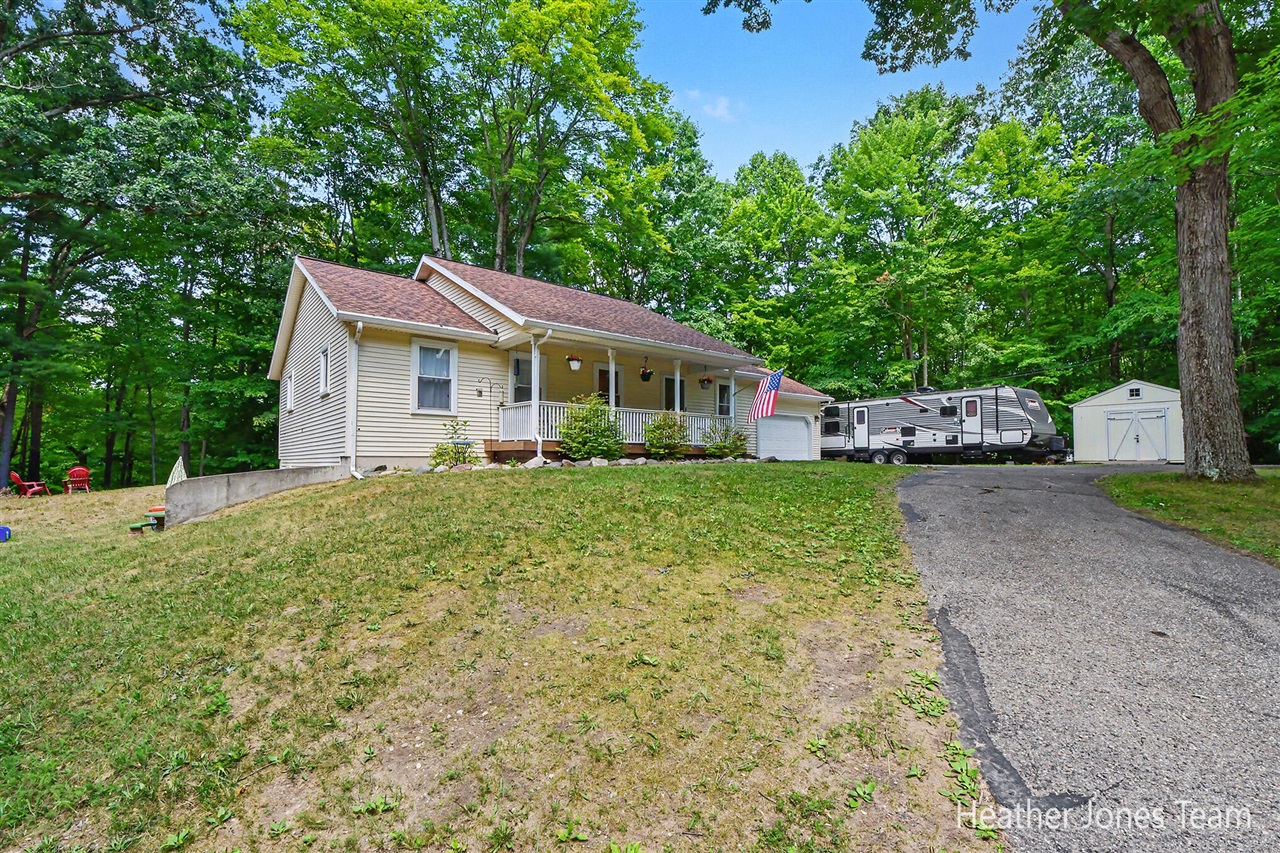 2nd image of 6936 Schmeid Rd, Lakeview, MI 48850 | MLS# 70550054