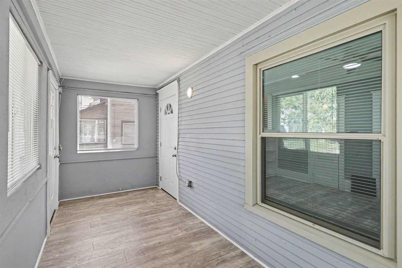 5th image of 113 E Robinson St, Jackson, MI 49203 | MLS# 70550066