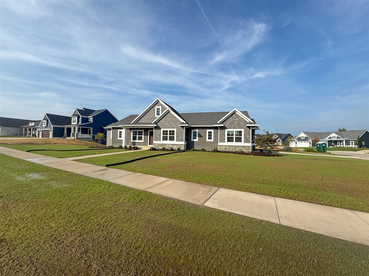 Photo 2 of Single family home for sale at 1830 Stratford Ln, Grand Rapids, MI 49534 | MLS# 70550070 | Listing updated on 2026-09-15