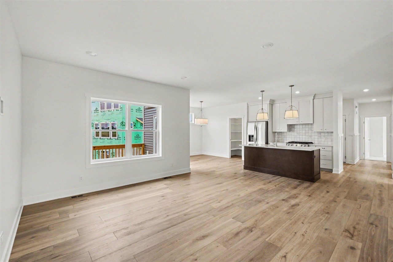 Photo 4 of Single family home for sale at 1830 Stratford Ln, Grand Rapids, MI 49534 | MLS# 70550070 | Listing updated on 2026-09-15