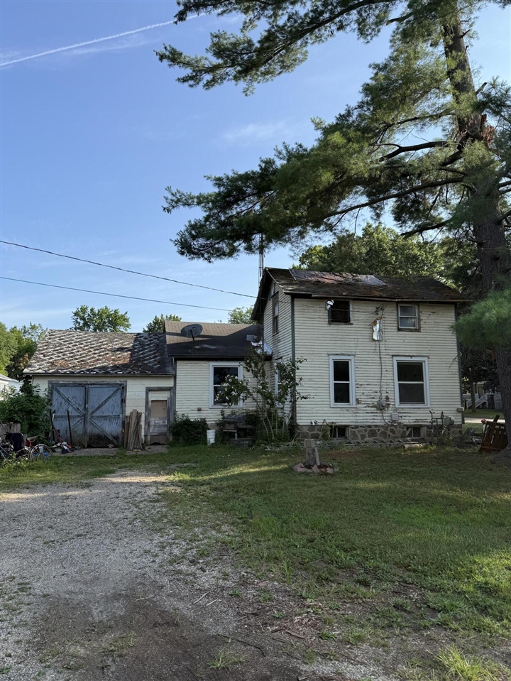 1st image of 605 N Main St, Bellevue, MI 49021 | MLS# 70550100