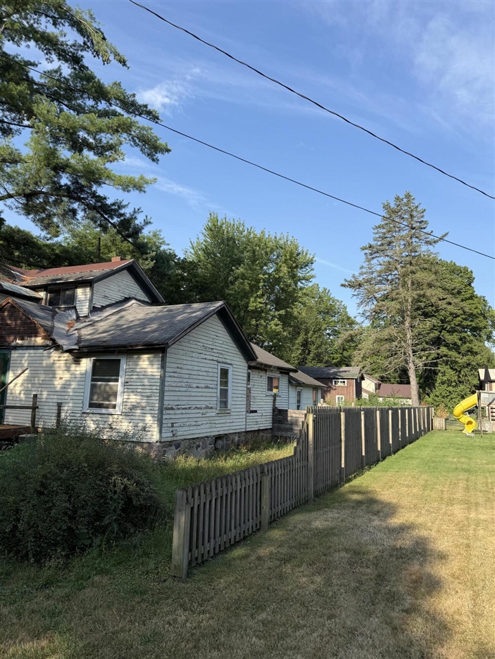 3rd image of 605 N Main St, Bellevue, MI 49021 | MLS# 70550100